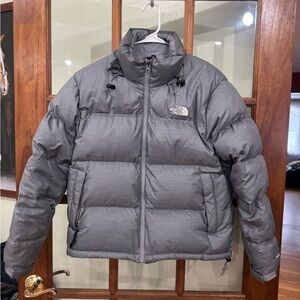 The North Face Women's Nuptse Down Jacket Gray Silver 700 Excellent Condition